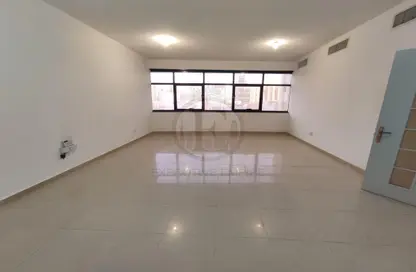 Apartment - 3 Bedrooms - 3 Bathrooms for rent in UBL Tower - Khalifa Street - Abu Dhabi