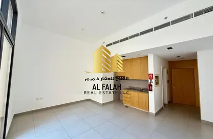 Apartment - 1 Bathroom for rent in Al Mamsha - Muwaileh - Sharjah