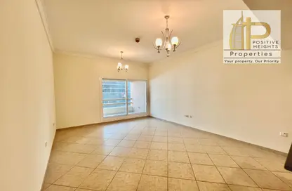 Apartment - 1 Bedroom - 1 Bathroom for rent in Metro Building - Al Barsha 1 - Al Barsha - Dubai