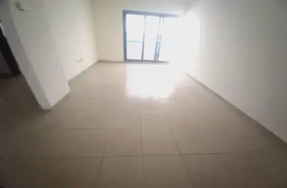 Apartment - 2 Bedrooms - 1 Bathroom for rent in Al Thuraya Tower - Al Taawun - Sharjah