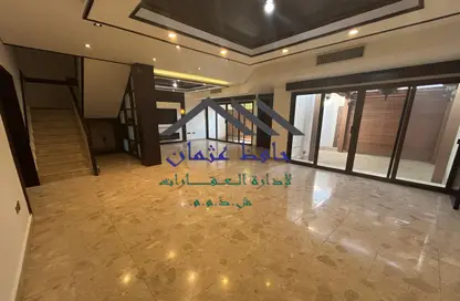 Villa - 4 Bedrooms - 5 Bathrooms for rent in Al Karamah - Abu Dhabi