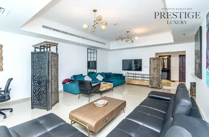 Apartment - 2 Bedrooms - 3 Bathrooms for sale in Emirates Crown - Dubai Marina - Dubai