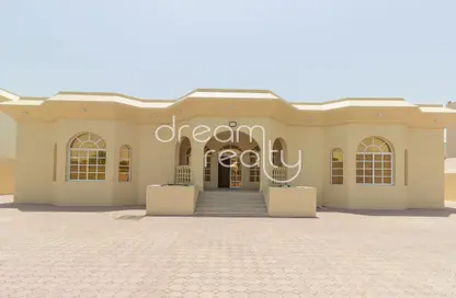 Villa - 4 Bedrooms - 6 Bathrooms for rent in Al Mizhar 1 - Al Mizhar - Dubai