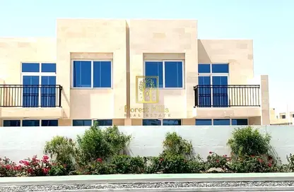 Villa - 4 Bedrooms - 5 Bathrooms for rent in Victoria 2 - Damac Hills 2 - Dubai