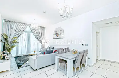 Apartment - 2 Bedrooms - 3 Bathrooms for sale in Royal Bay - Palm Jumeirah - Dubai