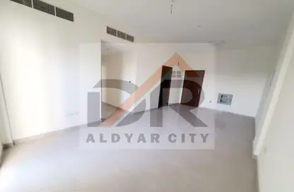 Apartment - 1 Bedroom - 2 Bathrooms for rent in Ajman Corniche Residences - Ajman Corniche Road - Ajman