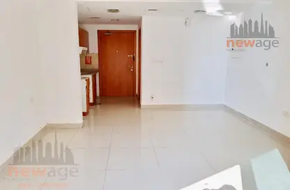 Apartment - 1 Bathroom for rent in Lakeside Tower B - Lakeside Residence - Dubai Production City (IMPZ) - Dubai