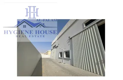 Warehouse - Studio - 2 Bathrooms for rent in Green Belt - Umm Al Quwain