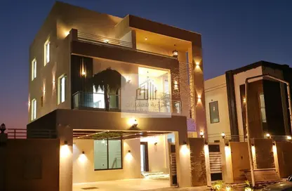 Villa - 5 Bedrooms - 7 Bathrooms for sale in Al Helio - Ajman