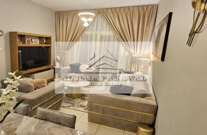 Apartment - 2 Bedrooms - 3 Bathrooms for rent in Palm Tower - Al Khan Lagoon - Al Khan - Sharjah