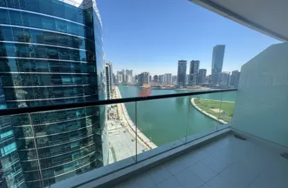 Apartment - Studio - 1 Bathroom for rent in Bay's Edge - Business Bay - Dubai