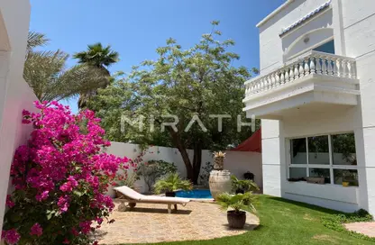 Amazing Villa |Private Garden| Prime Location