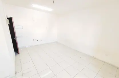 Apartment - 1 Bathroom for rent in SG Muwaileh Building - Muwaileh - Sharjah