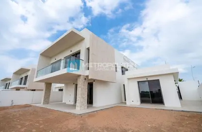 Villa - 4 Bedrooms - 6 Bathrooms for sale in Redwoods - Yas Acres - Yas Island - Abu Dhabi