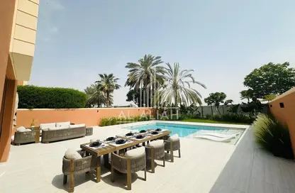 Villa - 5 Bedrooms - 7 Bathrooms for sale in Between Two Bridges - Abu Dhabi