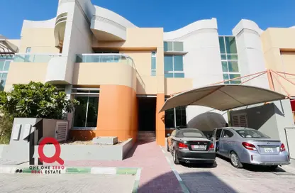 Villa - 5 Bedrooms - 7 Bathrooms for rent in Khalifa Park - Eastern Road - Abu Dhabi