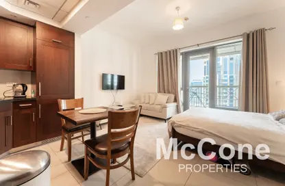 Apartment - 1 Bathroom for rent in 29 Burj Boulevard Tower 1 - 29 Burj Boulevard - Downtown Dubai - Dubai