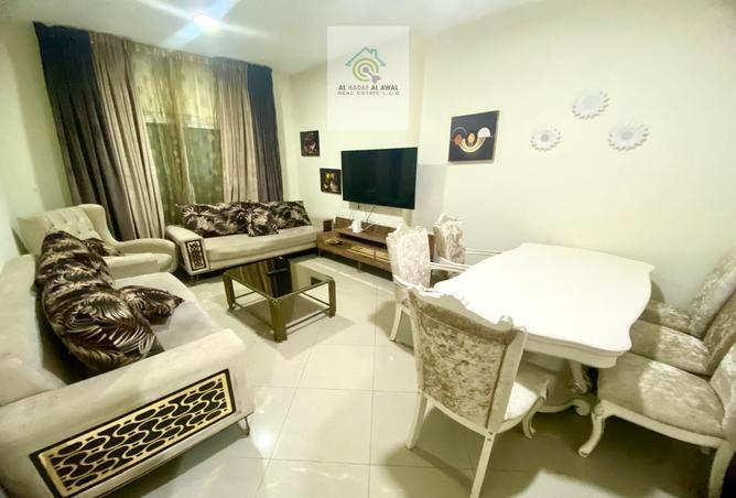 Apartment - 2 Bedrooms - 2 Bathrooms for rent in Canal Star Tower - Al Majaz 3 - Al Majaz - Sharjah