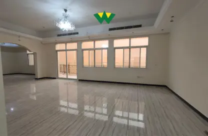 Villa - 4 Bedrooms - 5 Bathrooms for rent in Mohamed Bin Zayed City Villas - Mohamed Bin Zayed City - Abu Dhabi