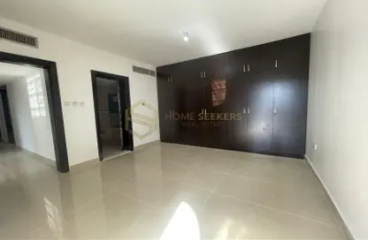 Apartment - 2 Bedrooms - 2 Bathrooms for rent in Electra Street - Abu Dhabi