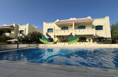 Compound - 3 Bedrooms - 4 Bathrooms for rent in Umm Suqeim 2 Villas - Umm Suqeim 2 - Umm Suqeim - Dubai