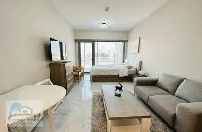 Apartment - 1 Bathroom for rent in Oasis 1 - Oasis Residences - Masdar City - Abu Dhabi