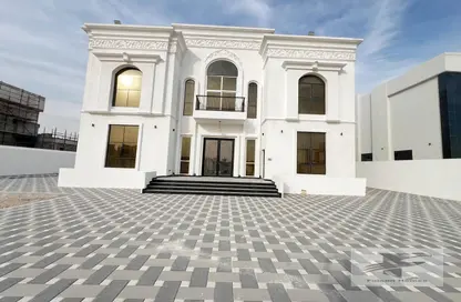 Villa - 4 Bedrooms - 4 Bathrooms for rent in Al Aweer 1 - Al Aweer - Dubai