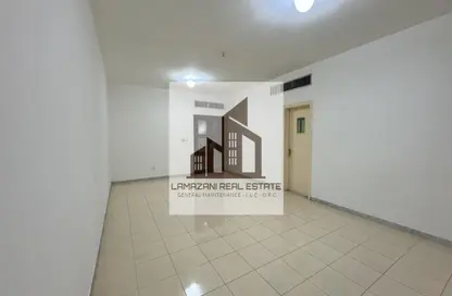 Apartment - 3 Bedrooms - 3 Bathrooms for rent in Al Hosn - Al Khalidiya - Abu Dhabi