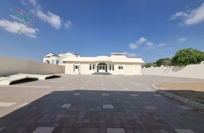 Villa - 5 Bedrooms - 7 Bathrooms for sale in Ramlat Zakher - Zakher - Al Ain