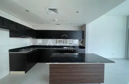 Apartment - 2 Bedrooms - 2 Bathrooms for rent in Panoramic Tower - Dubai Marina - Dubai