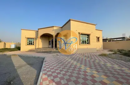 Villa - 3 Bedrooms - 4 Bathrooms for rent in Al Dhait South - Al Dhait - Ras Al Khaimah