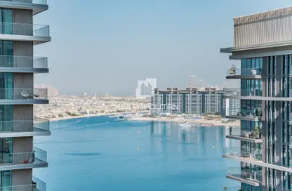 Apartment - 1 Bedroom - 2 Bathrooms for sale in Marina Vista - EMAAR Beachfront - Dubai Harbour - Dubai