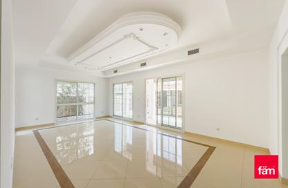 Villa - 5 Bedrooms - 7 Bathrooms for rent in Naseem - Mudon - Dubai