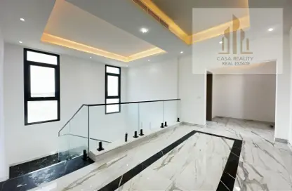 Villa - 5 Bedrooms - 6 Bathrooms for rent in Al Aweer 1 - Al Aweer - Dubai