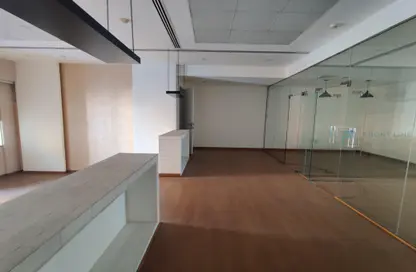 Shop - Studio for rent in Maktoum Road Building - Riggat Al Buteen - Deira - Dubai