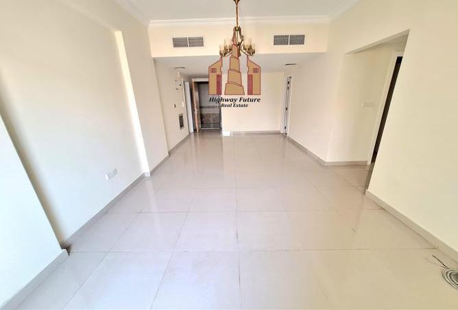 Apartment - 2 Bedrooms - 2 Bathrooms for rent in Muwailih Building - Muwaileh - Sharjah