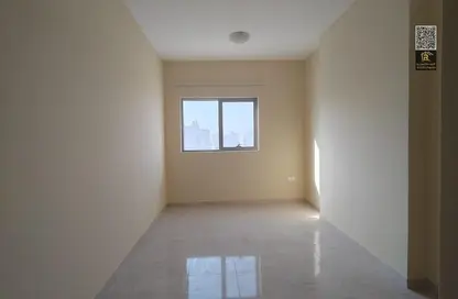 Apartment - 3 Bedrooms - 3 Bathrooms for rent in Al Jurf 3 - Al Jurf - Ajman Downtown - Ajman