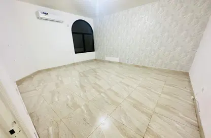 Villa - 1 Bathroom for rent in Liwa Village - Al Musalla Area - Al Karamah - Abu Dhabi