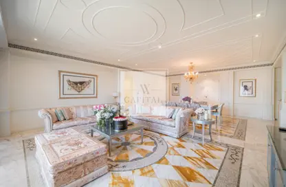 Apartment - 2 Bedrooms - 3 Bathrooms for rent in Palazzo Versace - Culture Village - Dubai