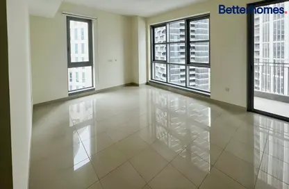 Apartment - 3 Bedrooms - 2 Bathrooms for sale in Standpoint Tower 1 - Standpoint Towers - Downtown Dubai - Dubai