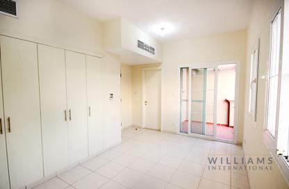 Villa - 2 Bedrooms - 3 Bathrooms for sale in Springs 11 - The Springs - Dubai