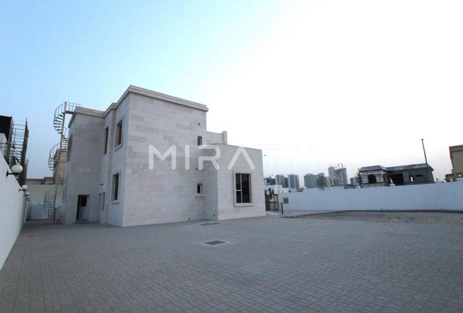 Villa - 4 Bedrooms - 5 Bathrooms for rent in Al Barsha South 2 - Al Barsha South - Al Barsha - Dubai