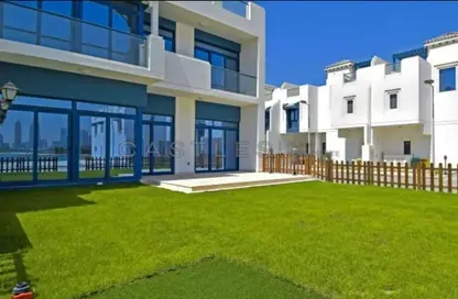 Villa - 5 Bedrooms - 6 Bathrooms for rent in Palma Residences - Palm Jumeirah - Dubai