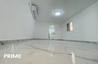 Apartment - Studio - 1 Bathroom for rent in Al Mushrif - Abu Dhabi