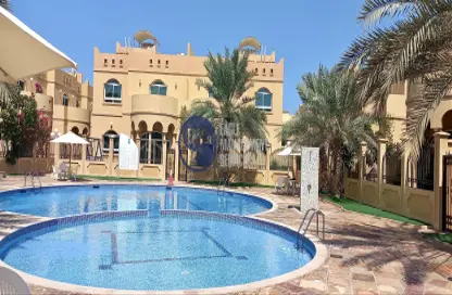 Villa - 5 Bedrooms - 6 Bathrooms for rent in Al Nahyan - Abu Dhabi