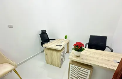 Business Centre - Studio - 1 Bathroom for rent in Red Avenue - Al Garhoud - Dubai