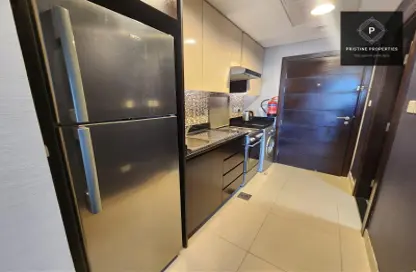 Apartment - 1 Bathroom for rent in Al Jowhara Tower - Corniche Road - Abu Dhabi