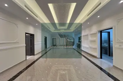 Villa - 5 Bedrooms for rent in Al Barsha South 1 - Al Barsha South - Al Barsha - Dubai