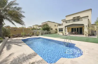 Villa - 4 Bedrooms - 4 Bathrooms for rent in Regional - Jumeirah Park - Dubai