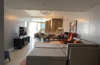 Apartment - 3 Bedrooms - 3 Bathrooms for sale in Carson B - Carson - DAMAC Hills - Dubai